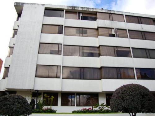 VENDO LINDISIMO APARTAMENTO EN EL COUNTRY