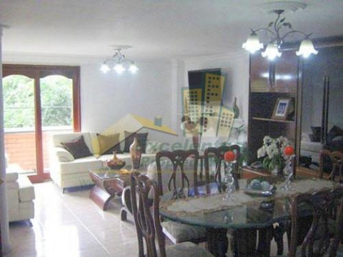 Se Vende Excelente Apartamento en Envigado (enor515)