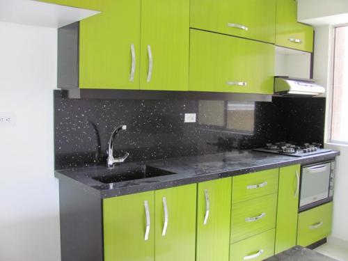 Arriendo Apartamento En Loma de los Bernal