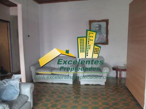 Se vende Excelente Casa en Robledo (3pa833)  