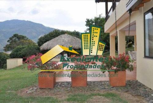 Se Vende Excelente Casa Finca en Copacabana (coco910)