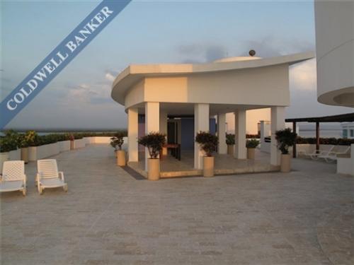 Gran Oportunidad!! Arriendo espectacular apartamento en edificio familiar.