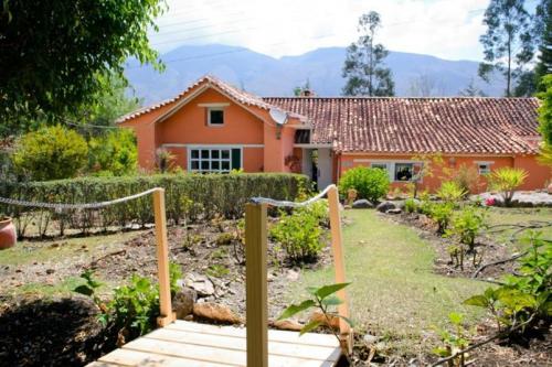 VENDO LINDA CASA EN VILLA DE LEYVA
