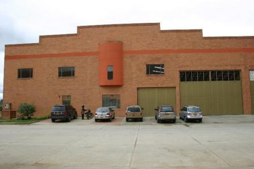 ARRIENDO BODEGA VIA SIBERIA FUNZA