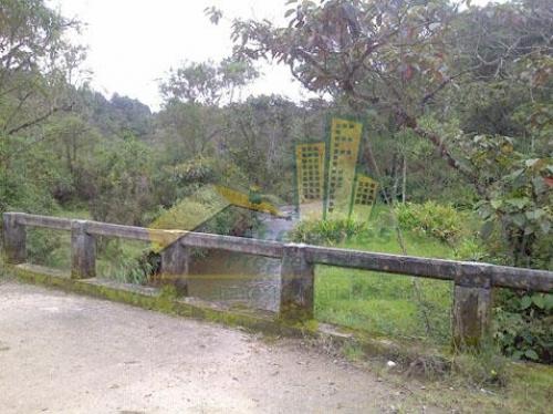 Se Vende Excelente Lote  en el Retiro (erer508)