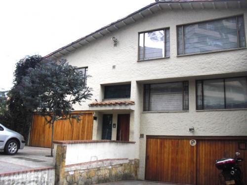 RENTO APARTA ESTUDIO ROSALES