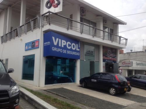 Edificio Comercial ALAMOS ( PEREIRA)