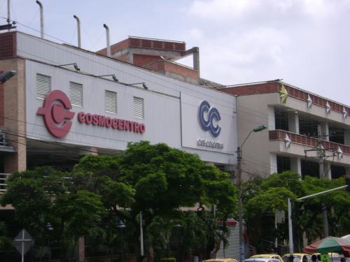 VEENTA LOCAL PRIMER PISO COSMOCENTRO CALI