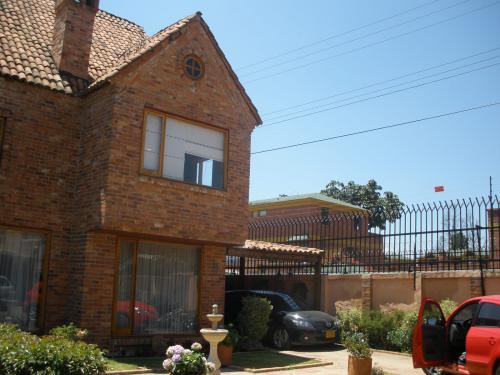 CASA CONDOMINIO ESQUINERA SECTOR PARMALAC 240 METROS 