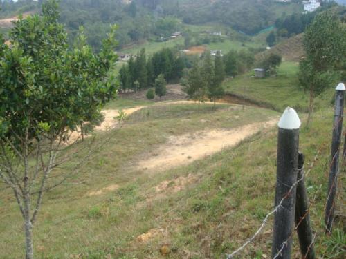 LOTE 0076 GUARNE VEREDA LA MOSQUITA