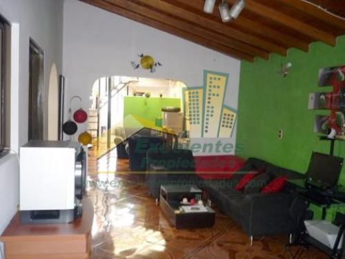 Se Vende Excelente Casa en Robledo (3ro1203)
