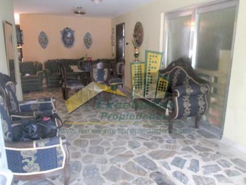 Se Vende Excelente Casa en los Colores (3co1224)