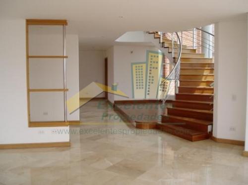 Se Vende Espectacular apartamento  Pent-House en Laureles (3st213)
