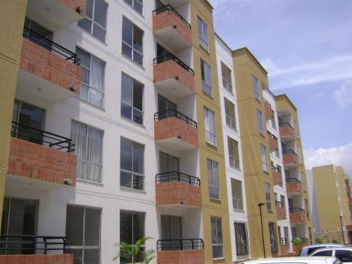 ALQUILA APARTAMENTO SUR CALI CIUDAD BOCHALEMA
