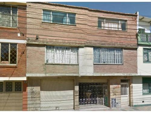 Arriendo apartamento en tercer piso Barrio Inglés 