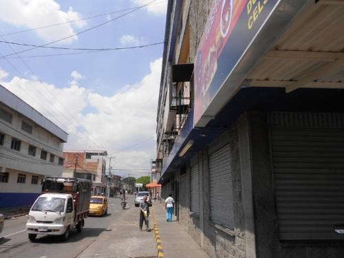 EDIFICIO PARA LA VENTA CUATRO PISOS EN LA AUTOPISTA SUR-ORIENTAL DE CALI