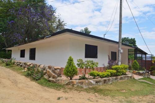 Vendo casa campestre Vda Ulloa a 15 min de Neiva huila