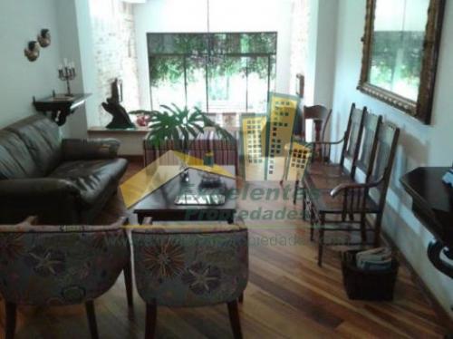   Espectacular casa en el Poblado (2TS1290)