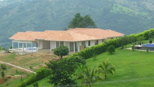 CONDOMINIO LOMA DE PALMA EN LA MESA-CUNDINAMARCA