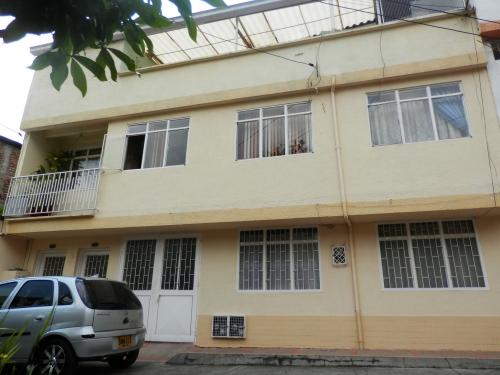 Ofertazo!!! Casa con renta ubicada a pocos minutos del centro