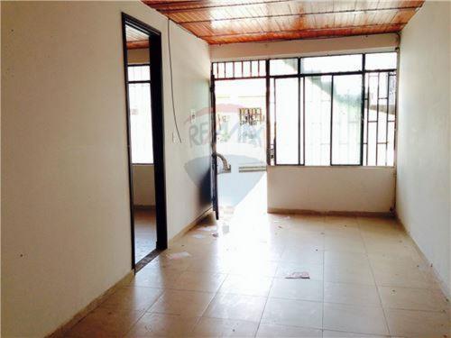 VENDO CASA DOS APARTAMENTOS INDEPENDIENTES.