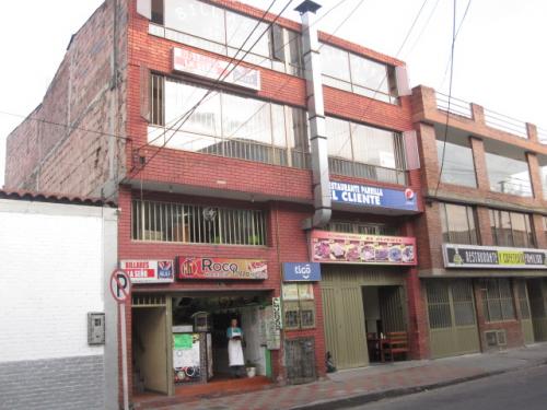 Arriendo local vecino a estudios RCN Bogotá, Salazar Gómez