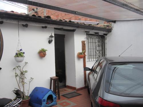 Vendo linda casa barrio Torcoroma, vecino calle 170 y cra 9