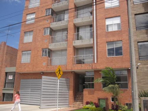 Contador Alcalá, vendo lindo apartamento exterior con balcón