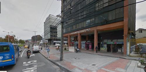 Arriendo oficina muy iluminada en Francicentro