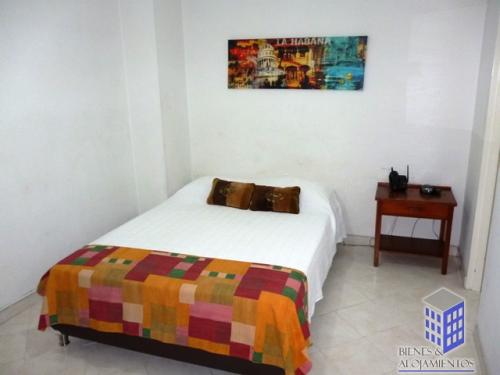 Apartamento Amoblado Medellin Laureles cod 2033 