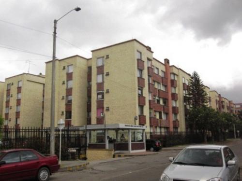 Iberia, arriendo lindo apartamento muy bien ubicado.