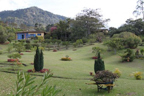 Finca 10.875mts2 en unidad cerrada, La Ceja.