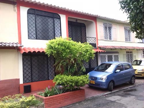 Vendo Casa Urbanización Santa Ana Excelente Precio