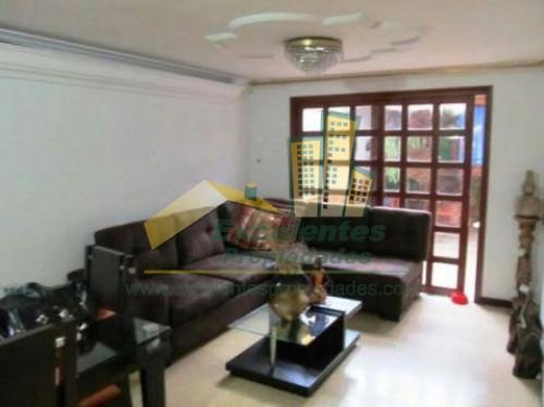 Maravillosa casa en Belén (4LM1474)