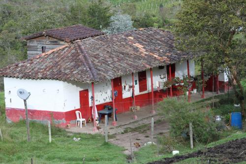 Finca en San Vicente, entrada por el pueblo