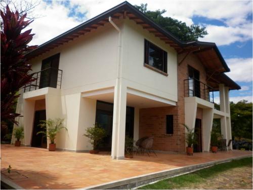 Casa en unidad cerrada, copacabana