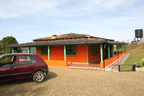 Finca en Guarne a 2.6 km de la autopista Medellín-Bogotá.