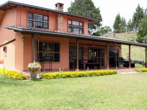 Vendo finca en Guarne, vereda Alto de la Virgen