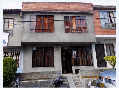 SE VENDE CASA EN SAMARIA PEREIRA