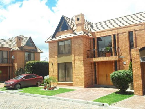 VENTA CASA CHIA - CONJUNTO RESIDENCIAL SANTA BIBIANA