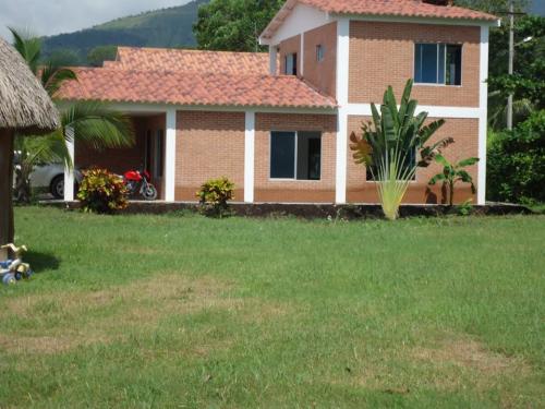 TOCAIMA (CUNDINAMARCA) CASA EN VENTA URBANIZACION LAS PALMAS