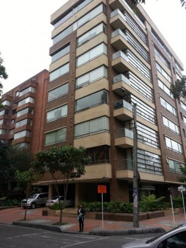 CHICO RESERVADO - EDIFICIO PARKWAY92