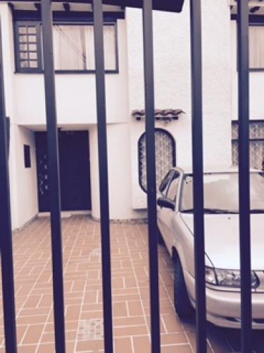 Casa en Venta en Alhambra 