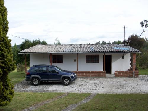 Finca cerca al Tambo y al parque Arví, Antioquia