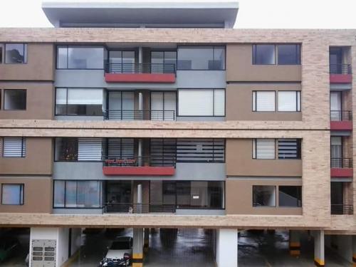 APTO CHIA 115 M2 ASCENSOR 2 PARQUEADEROS