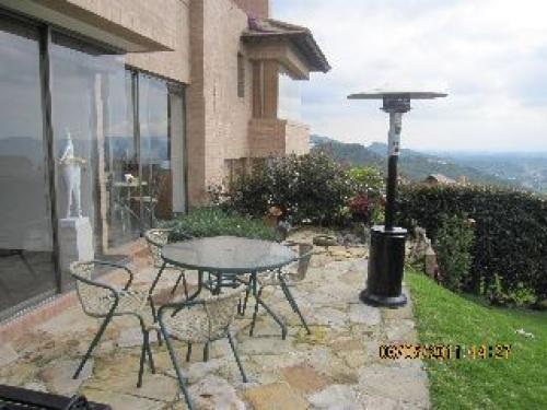 VIAJO..SINDAMANOY CASA 188 Metros LINDA