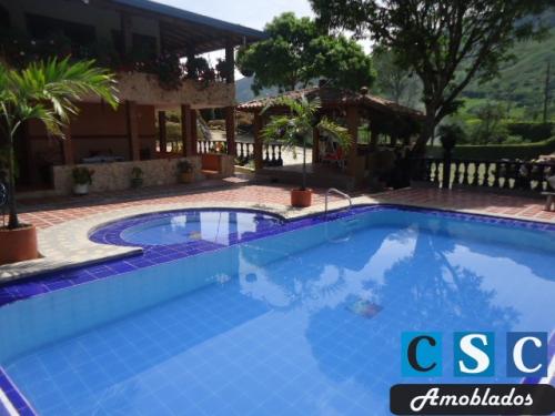 Alquiler finca de recreo en  Barbosa- Cód.1074