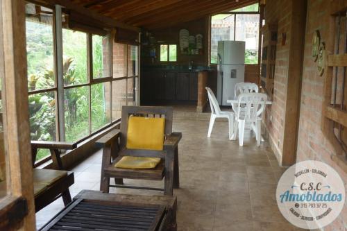 Alquiler finca de recreo en  Girardota- Cód. 1079