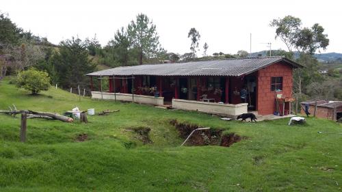 Finca en venta de 4 hectáreas en Guarne(012)