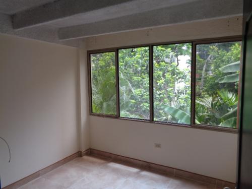 APARTAMENTO PARA LA VENTA EN BLOQUES DEL LIMONAR – PISO 2